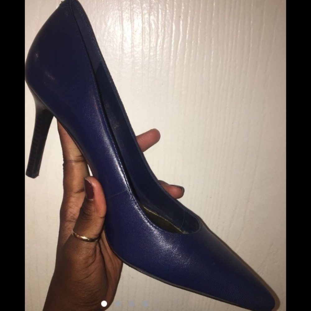 Royal blue Raulgh Lauren pointer heels.